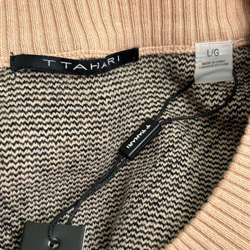 T Tahari Cassic Crewneck Camel Sweater Black Diamond Detail Relaxed Women L NEW - Picture 4 of 16